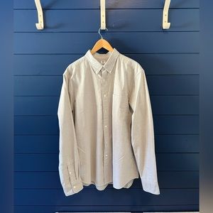 UNIQLO XL GRAY BUTTON UP